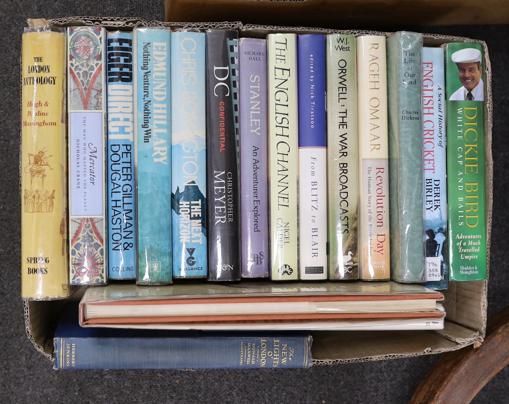 [Adams, Tom.] Agatha Christie The Art of Her Crimes. The Paintings of Tom Adams. With a Commentary by Julian Symons and a Preface by John Fowles. Small folio, New York, 1981. Butlin, Martin. William Blake. Small folio, T